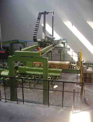 M375 Kantholz Beschickung Klotzs�ge Corali